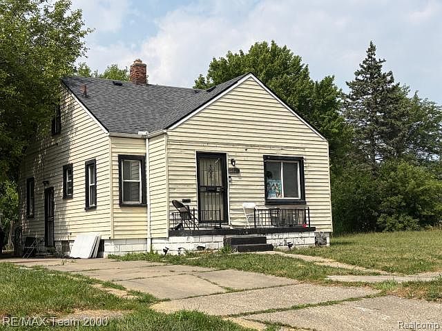 1st image of 15245 Novara St