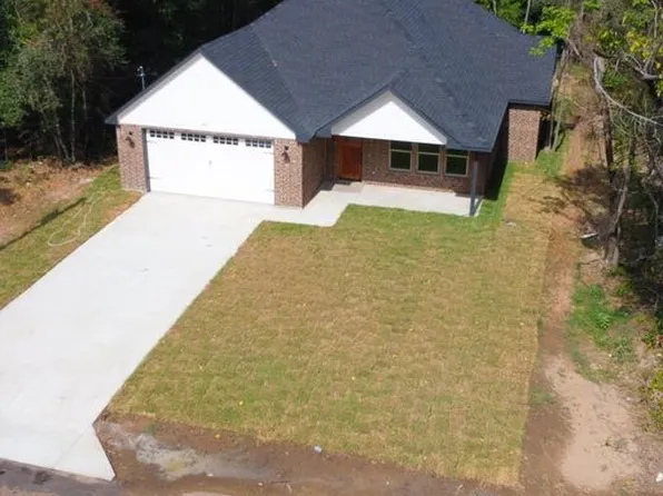 417 Waterboard Dr, Trinidad, TX 75163