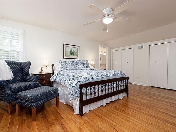 4th image of 5521 Canterbury Rd