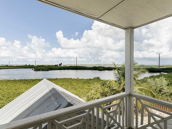 5th image of 9 Blue Water Dr
