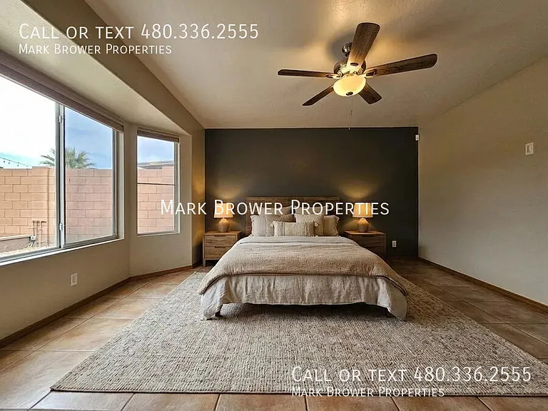 566 S Esmeralda — Photo 20