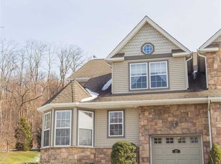 17 N River Dr, Beacon, NY 12508