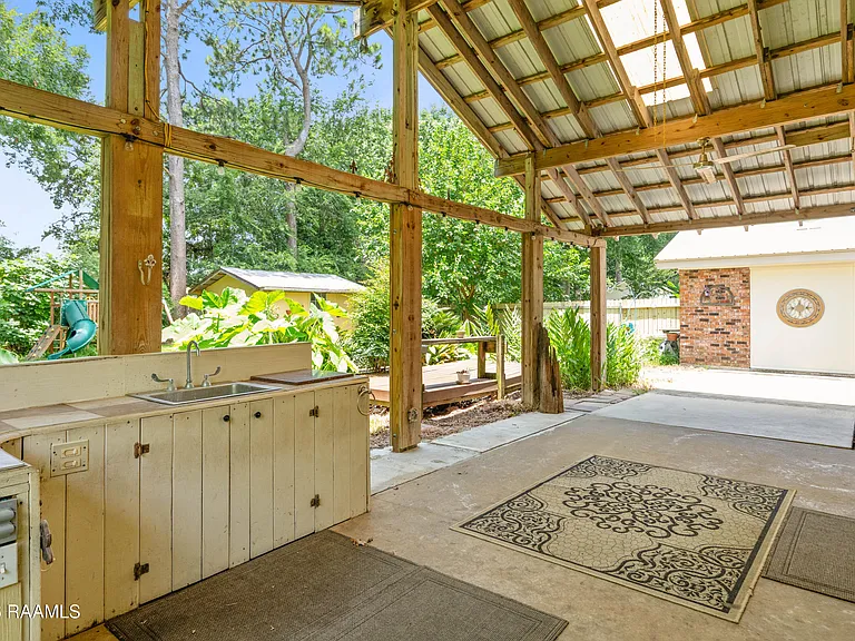 140 Orangewood Dr — Photo 21