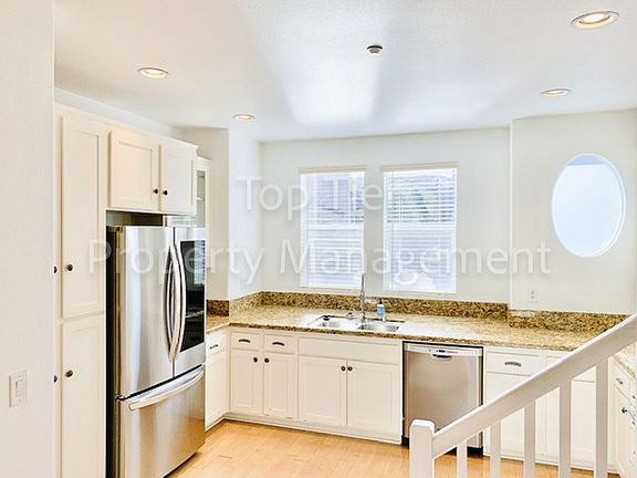 5th image of 1370 Dandelion Way