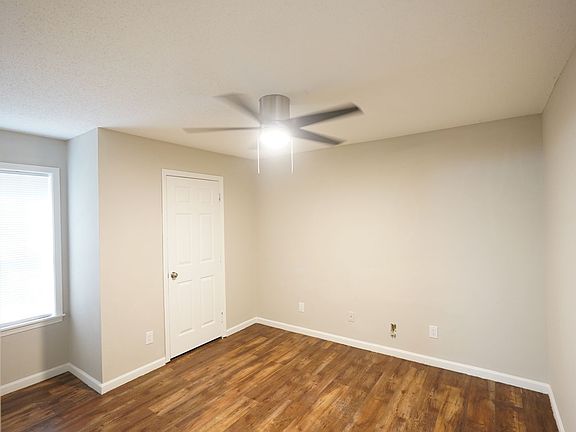 5th image of 5050 36th Ave E #101