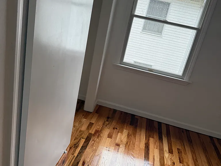 715 Mack Pl #2 — Photo 14