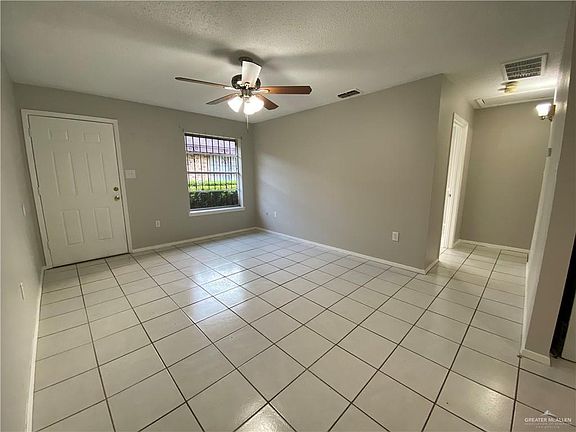 3rd image of 2705 N 30th St #6