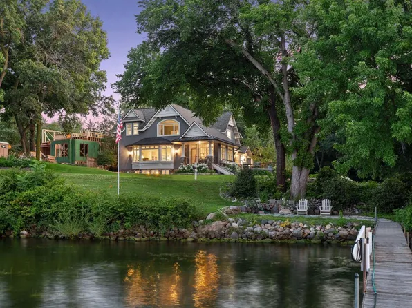 2442 Lafayette Rd, Wayzata, MN 55391