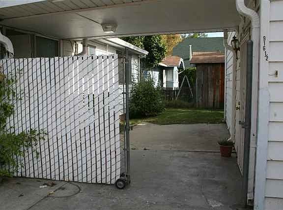 3rd image of 916 6th St