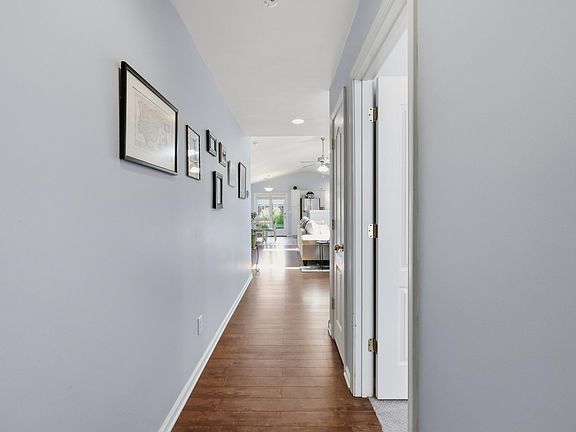 4th image of 268 Long Branch Ln