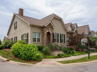 405 Carriage House Ln, Hendersonville, TN 37075