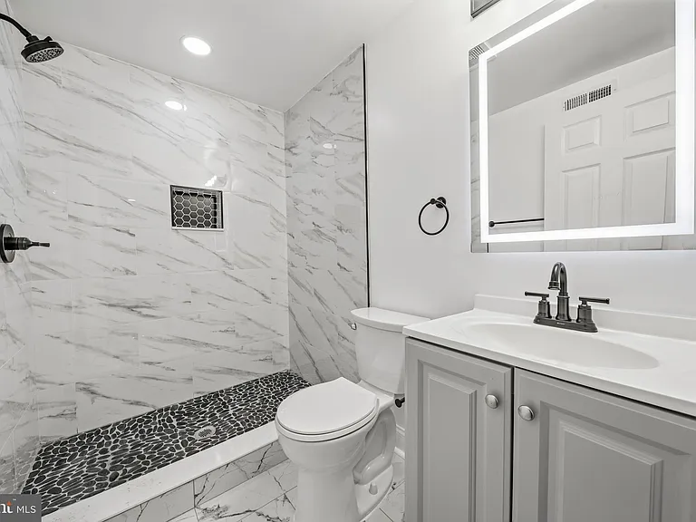 2608 Holly Dr — Photo 31