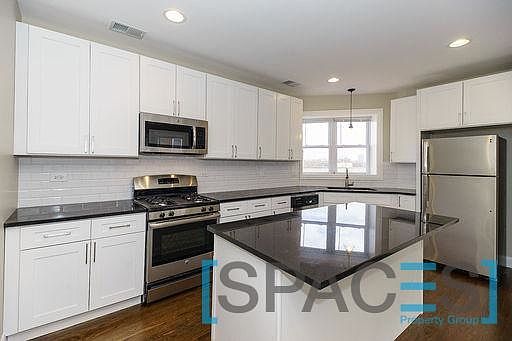 1st image of 2129 N Campbell Ave Spc 1