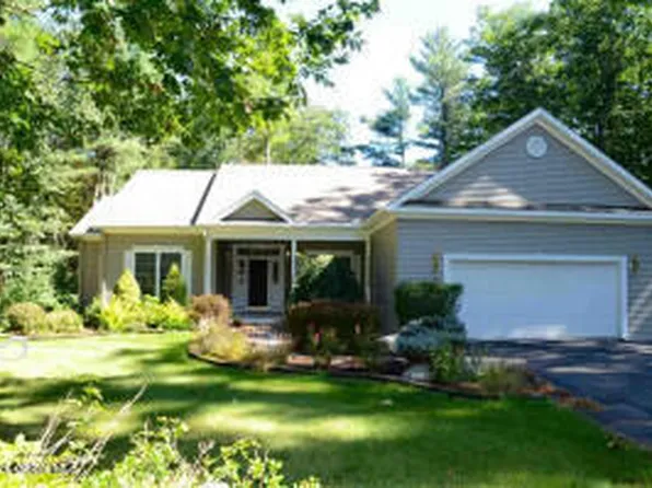 105 Woody Lane, Gloversville, NY 12078