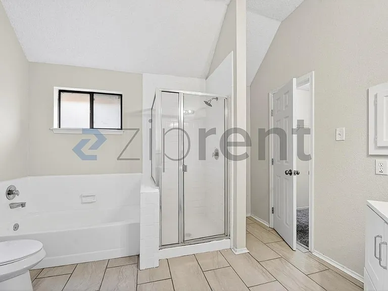 6117 Ivy Glen Dr — Photo 21