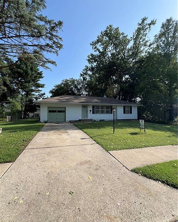 1st image of 8204 E 106th St