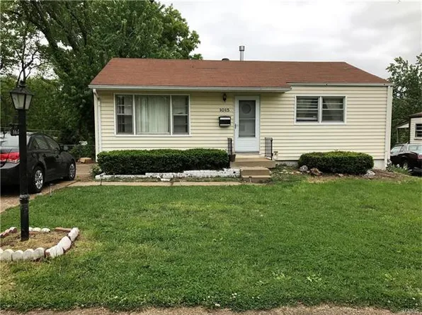 1015 Highmont Dr, Saint Louis, MO 63135