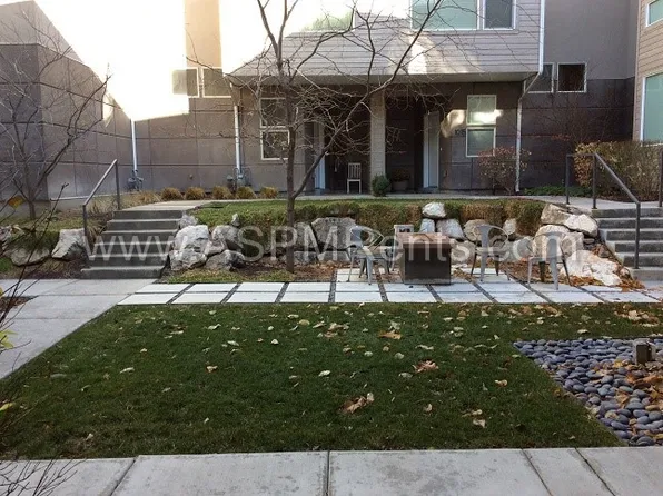 1023 W Rooftop Dr, Midvale, UT 84047