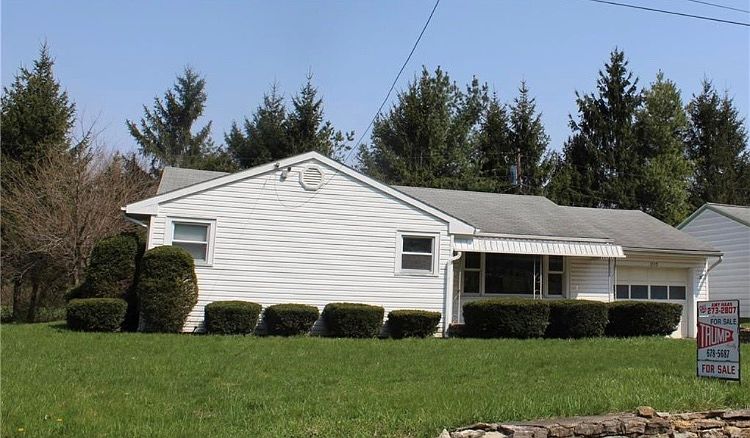 1st image of 210 Difederico Dr