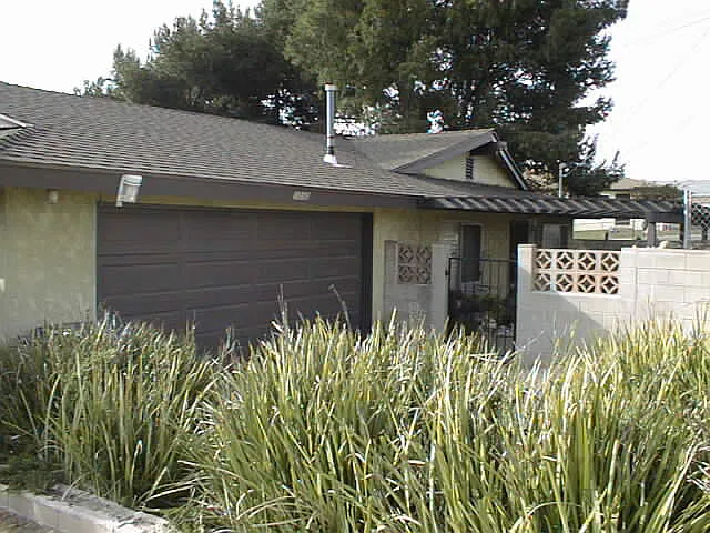 1050 12th St — Photo 2