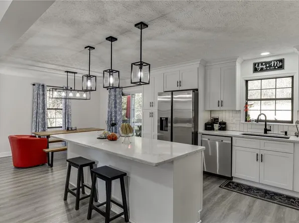 5222 Raintree Trl, Oakwood, GA 30566