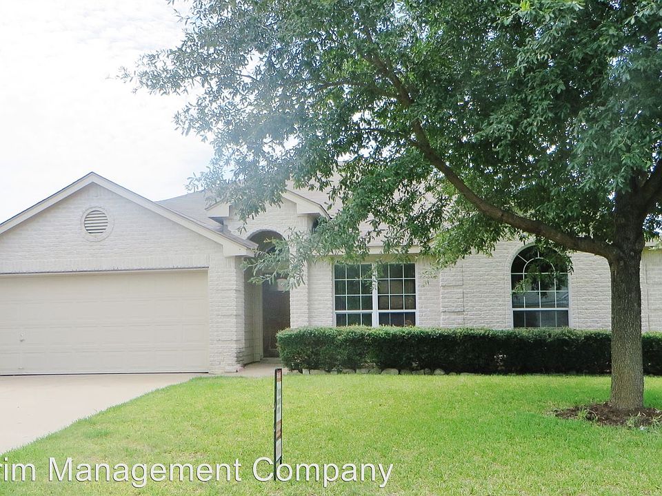 1st image of 131 River Park Ln