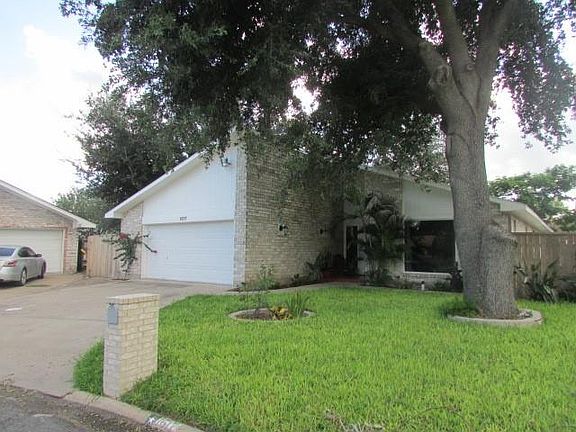 2nd image of 1517 N Nightingale Ave