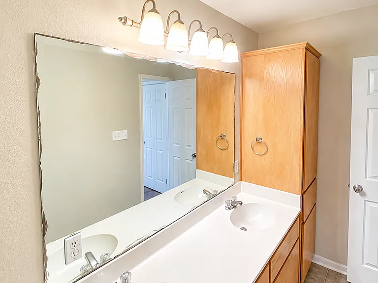 2704 Vernice Loop — Photo 9