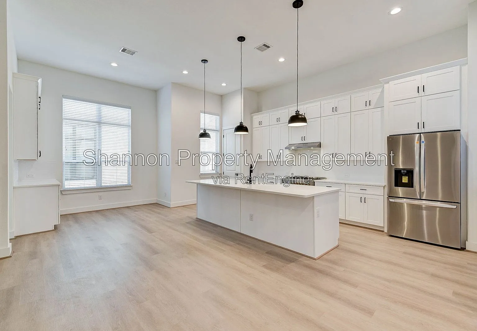 3 bed, 3.5 bath, 2381 sqft, $3,500 — Photo 1