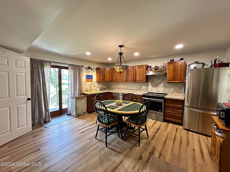 2nd image of 23 Traver Street