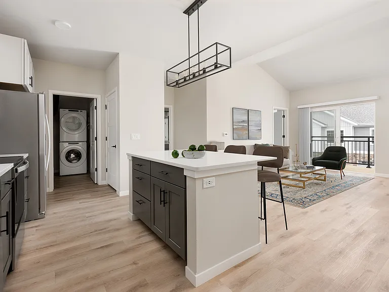 Terrapin Run Stacked Flat Kitchen