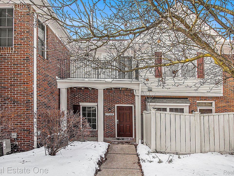 1st image of 2928 Cottonwood Dr Unit B