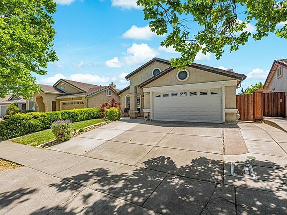 4th image of 1760 Autumn Meadow Drive