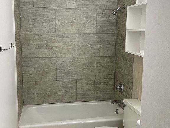 4th image of 603 S 7th Ave #3