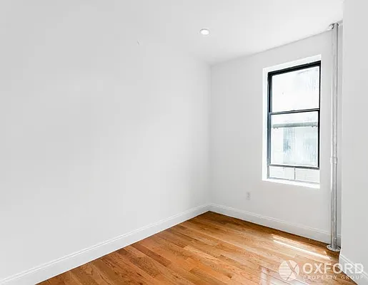 Rented by Oxford Property Group | media 9