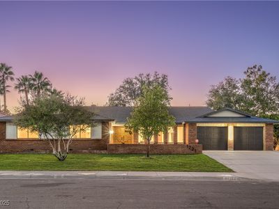 1221 Oak Tree Ln, Las Vegas, NV, 89108