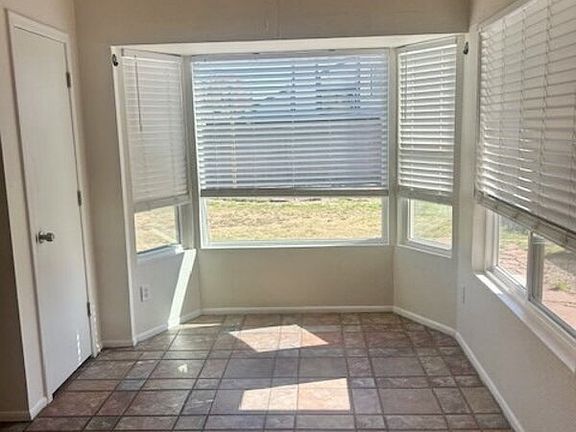 4th image of 837 E Gila Ln