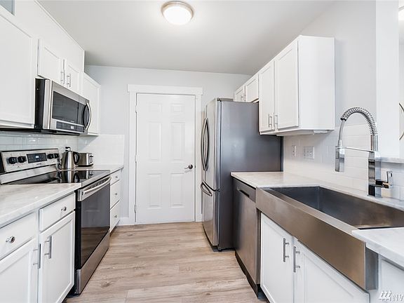 4th image of 6120 Isaac Ave SE APT A