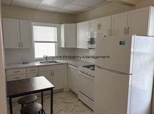 84 Prospect St APT 2, Pawtucket, RI 02860