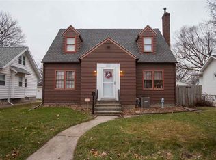 2211 W 3rd St, Waterloo, IA 50701