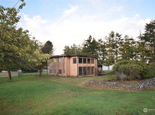 70 Mains Rd, Sequim, WA 98382