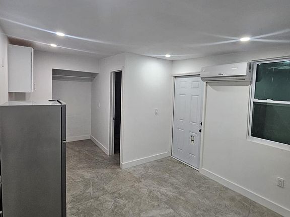 3rd image of 1010 NE 143rd St #A