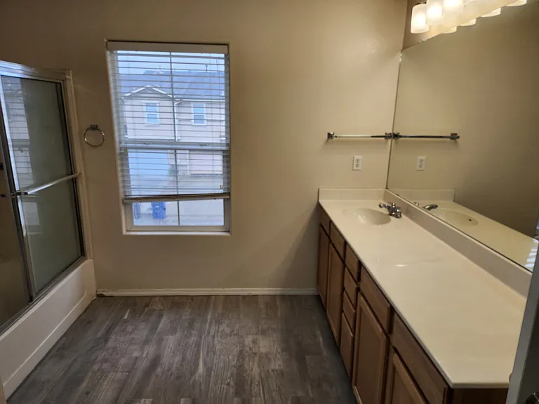2320 Academic Pl SE — Photo 21