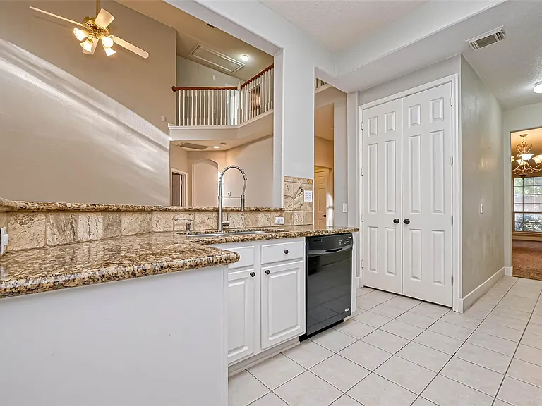 11011 Sprucedale Ct — Photo 12