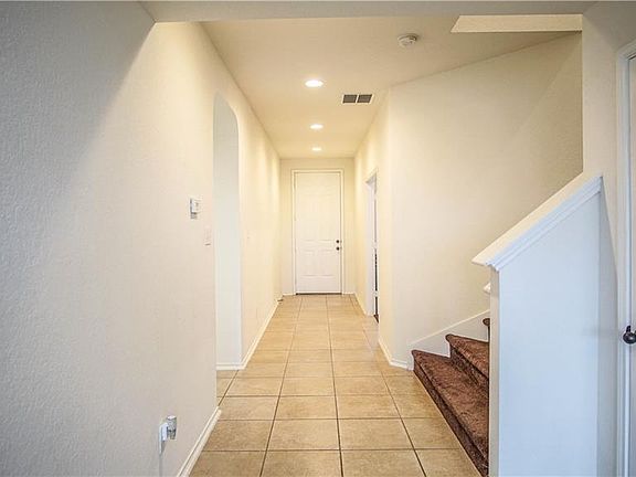3rd image of 124 Bass Ln