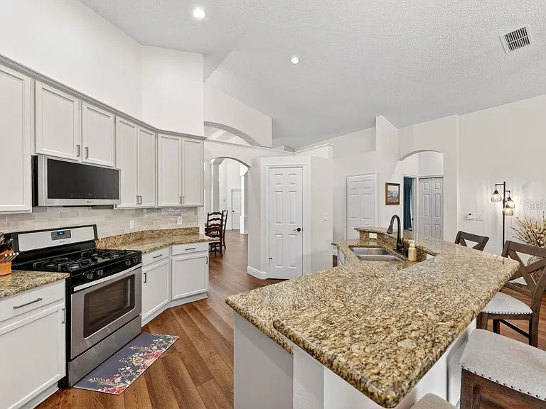 5477 Glen Oak Pl — Photo 6