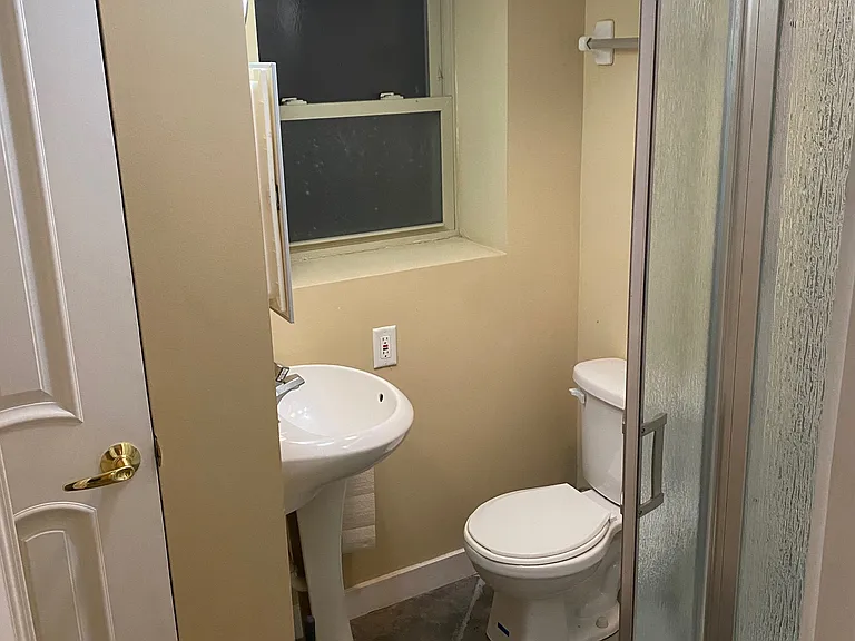 2728 W Lunt Ave — Photo 13