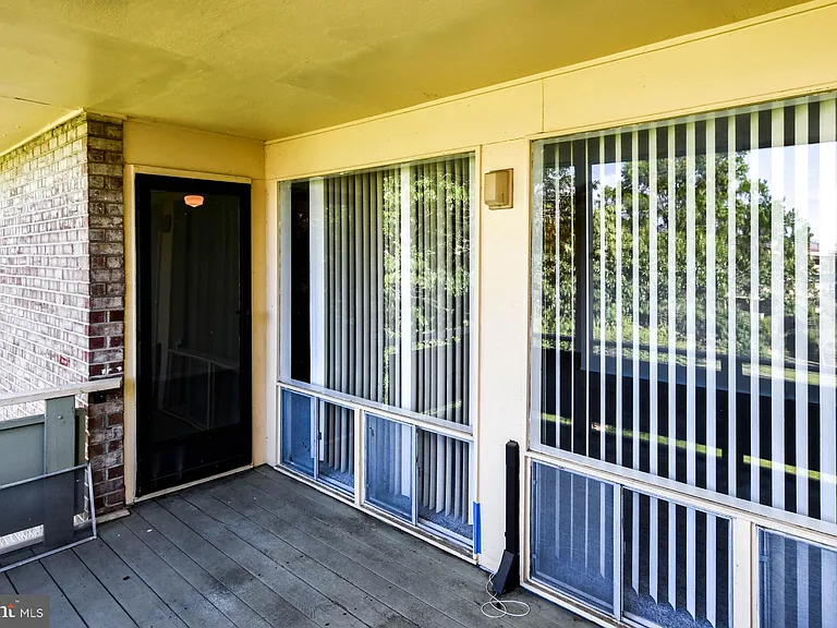7174 Donnell Pl #D5 — Photo 6