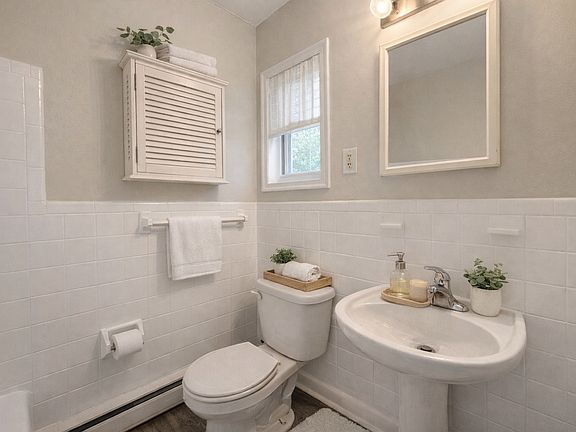 4th image of 3216 Pleasant Ave APT D