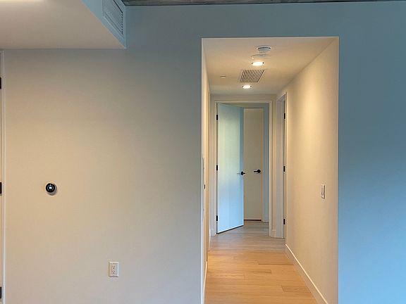 4th image of 960 Market St #709